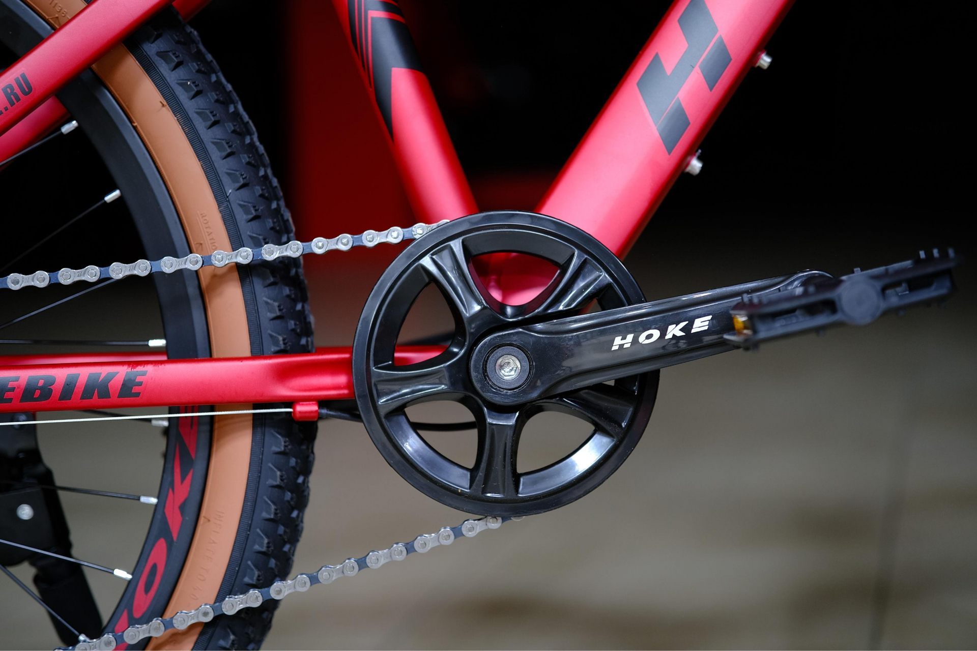 Система (шатун) сталь 36T
 HOKE ONE WAY 24 матовый красный-чёрный